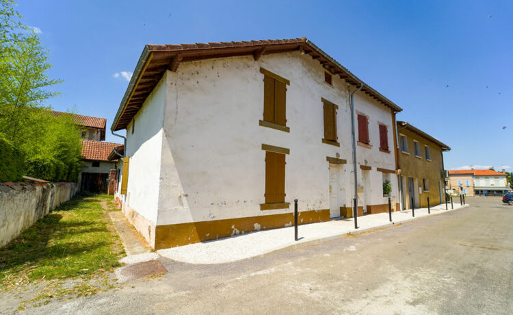 Maison divisée en appartement ! 2