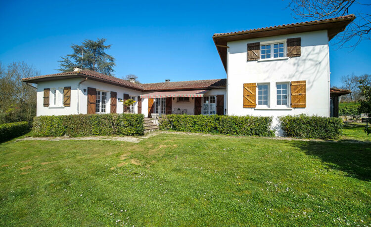 Maison avec vue pyrénées 1