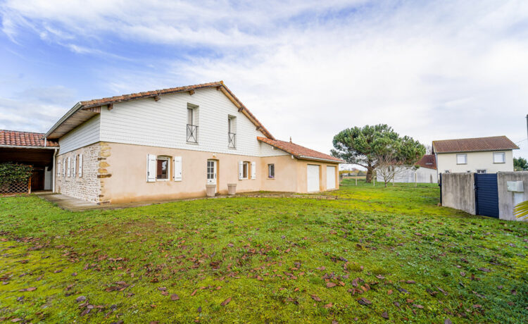 MAISON FAMILIALE 1