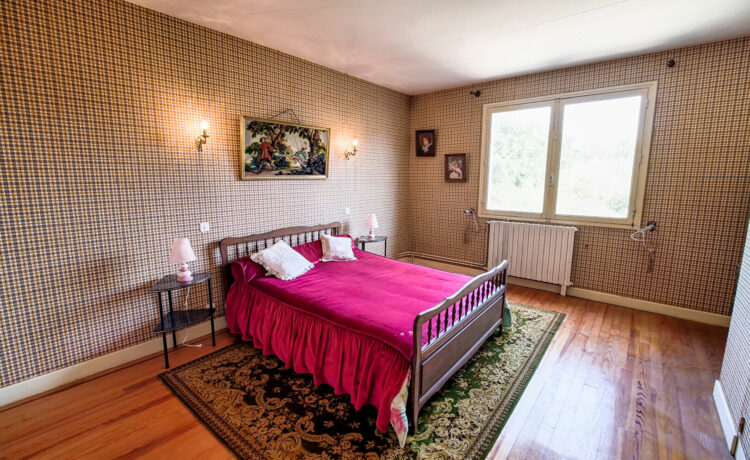 Maison au calme avec dépendances