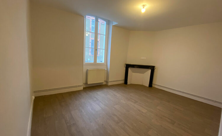 Appartement Aire Sur L Adour 4 pièce(s) 80 m2 2