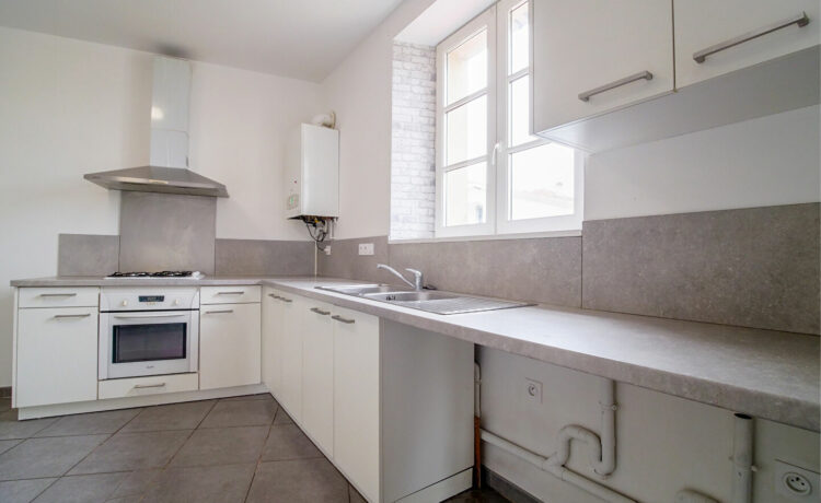 Appartement Grenade Sur L Adour 4 pièce(s) 108.53 m2 4
