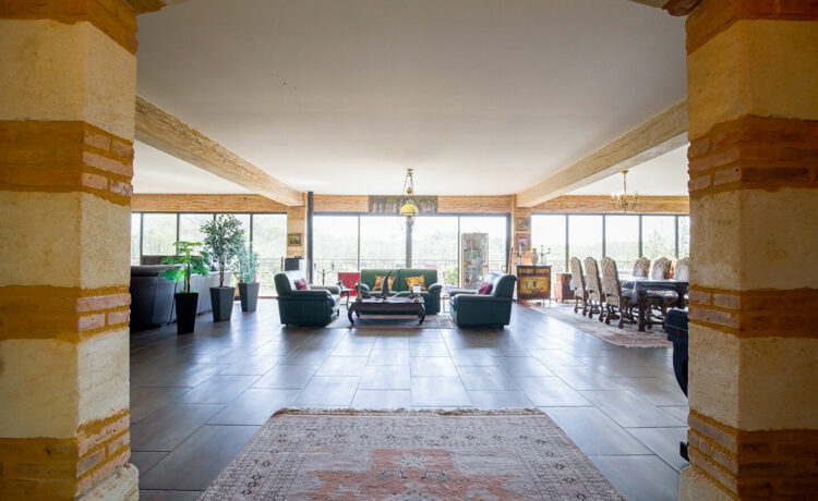 Maison T5 avec piscine et vue Pyrénées 3