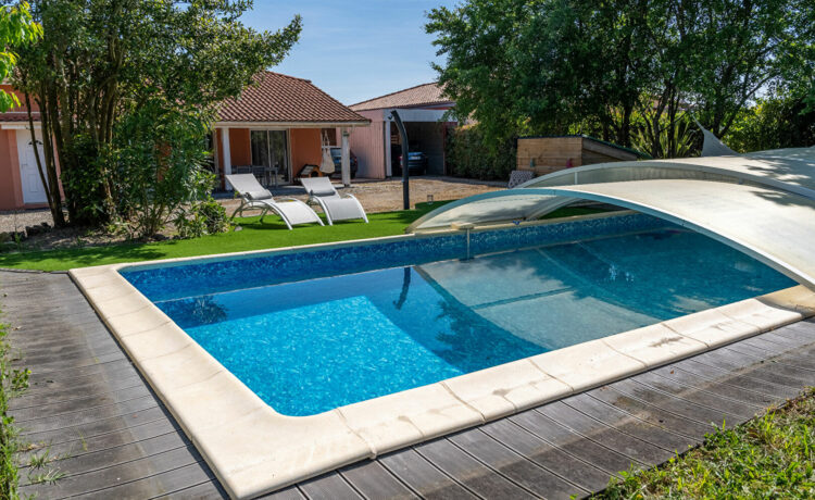Maison familiale avec piscine, à deux pas des écoles 1
