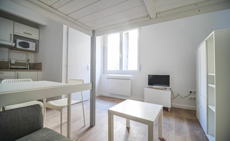 Studio meublé 3
