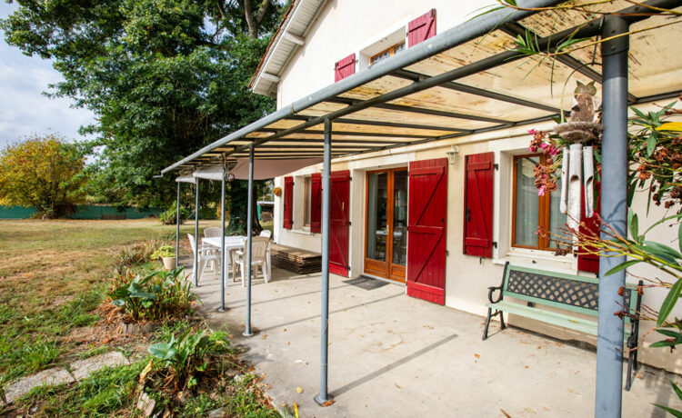 Maison familiale avec jardin 1